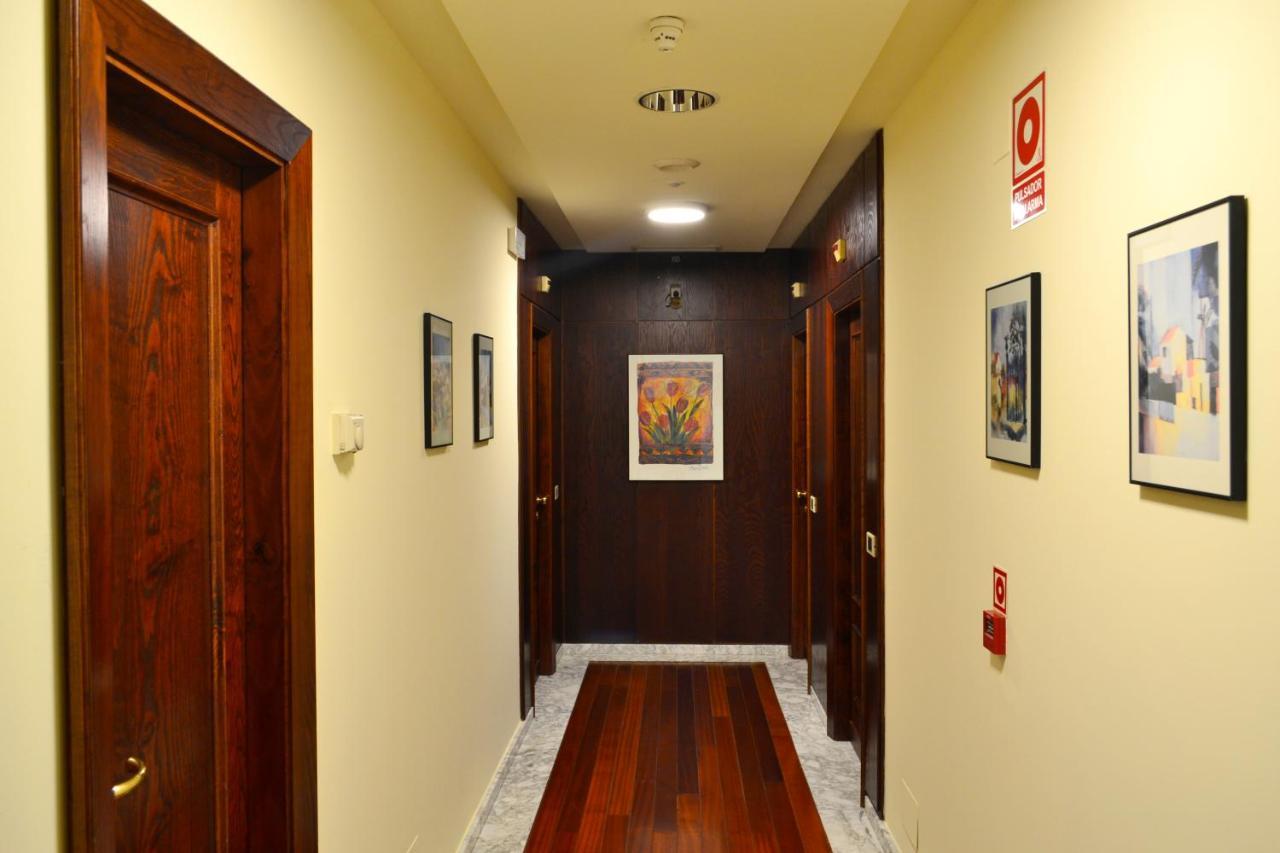 Hotel Alda El Suizo Ferrol Buitenkant foto