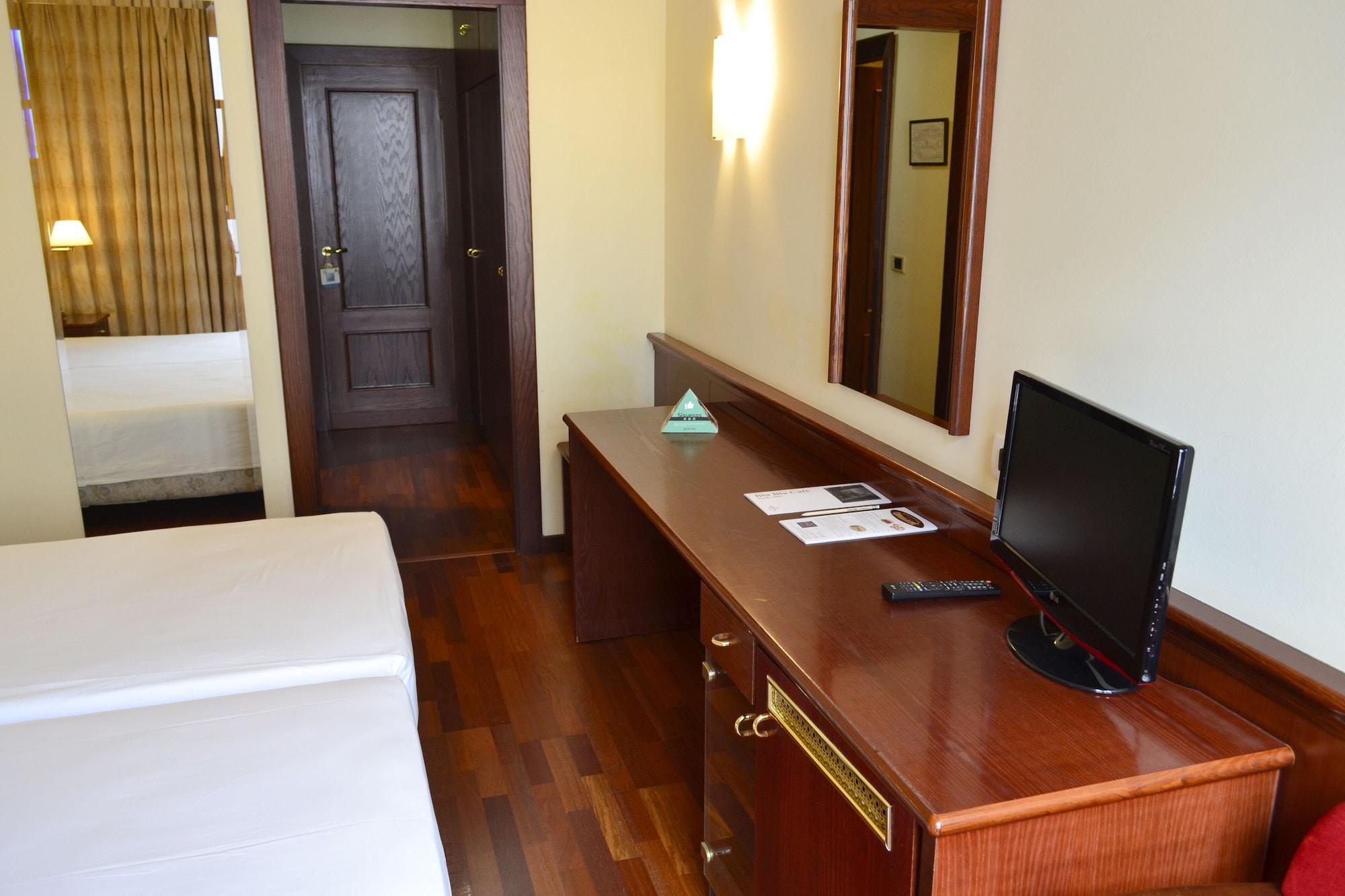 Hotel Alda El Suizo Ferrol Buitenkant foto