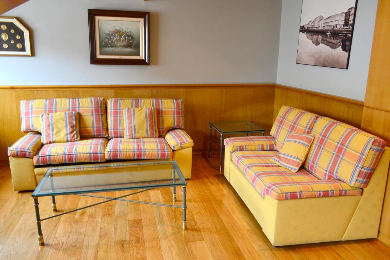 Hotel Alda El Suizo Ferrol Buitenkant foto