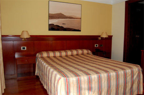 Hotel Alda El Suizo Ferrol Buitenkant foto