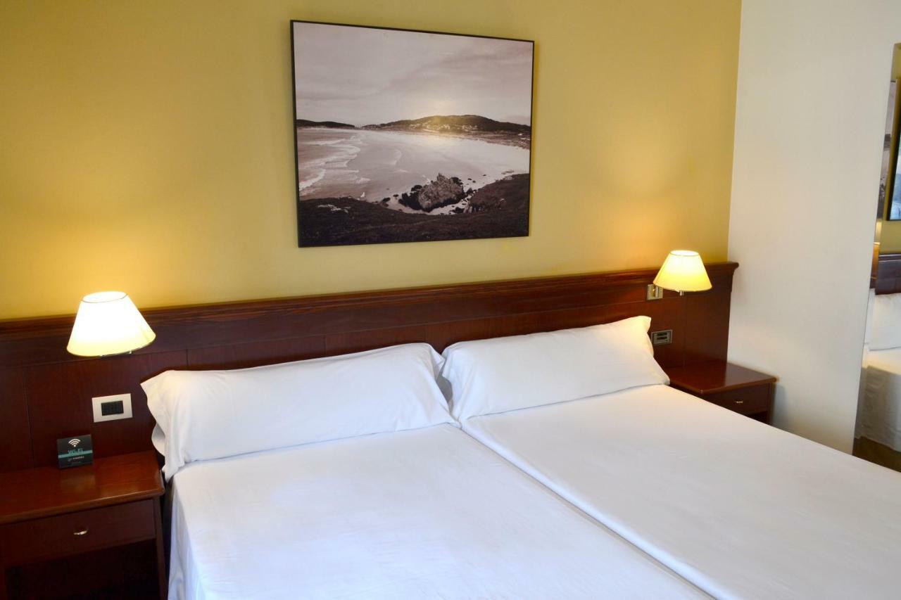 Hotel Alda El Suizo Ferrol Buitenkant foto
