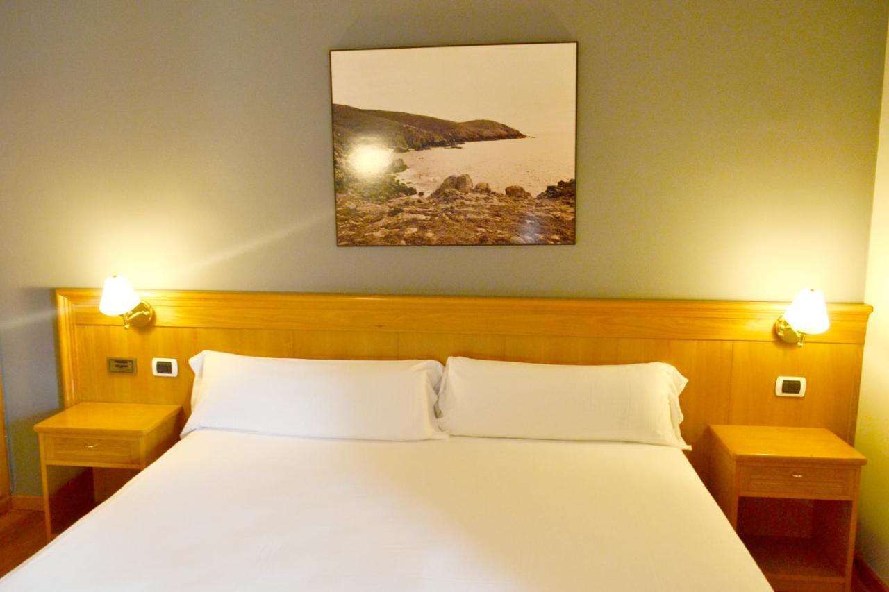 Hotel Alda El Suizo Ferrol Buitenkant foto